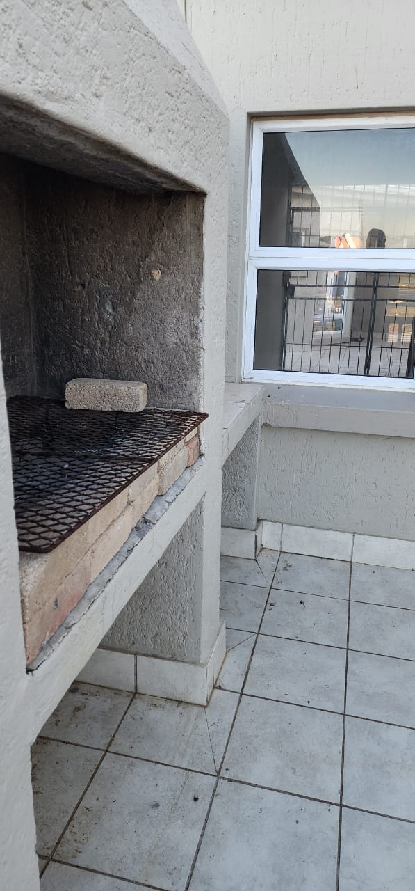 2 Bedroom Property for Sale in Dana Bay Western Cape